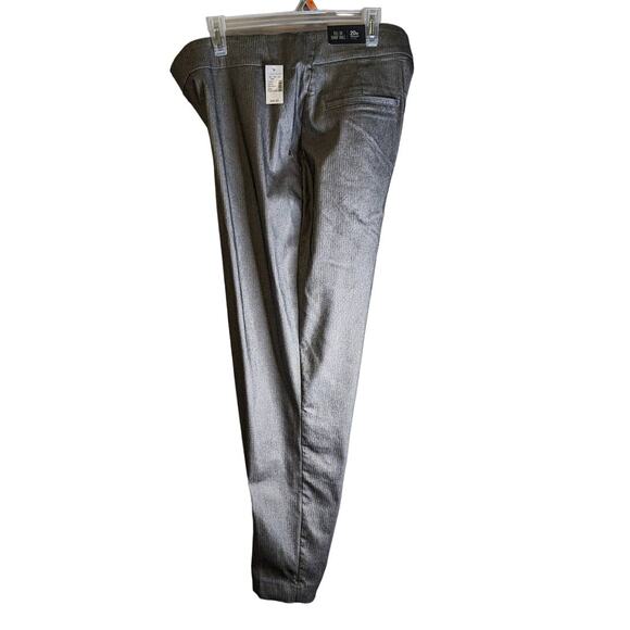 Maurices 20W NWT gray pull on, skinny ankle, stretch, slacks. Fall, Office - Picture 1 of 1
